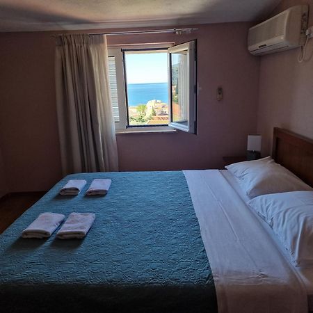 Vila Lena Petrovac Luaran gambar