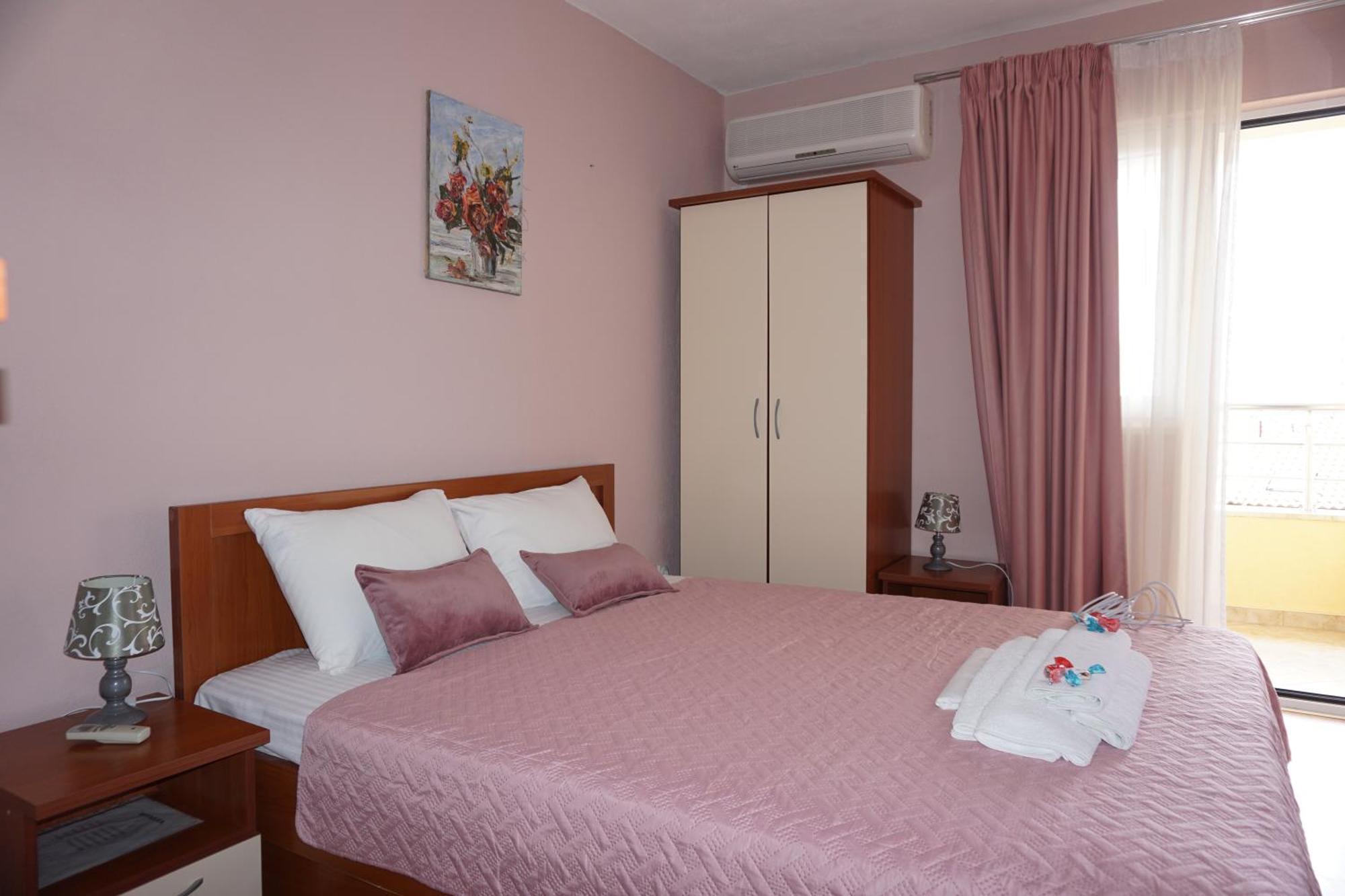 Vila Lena Petrovac Bilik gambar