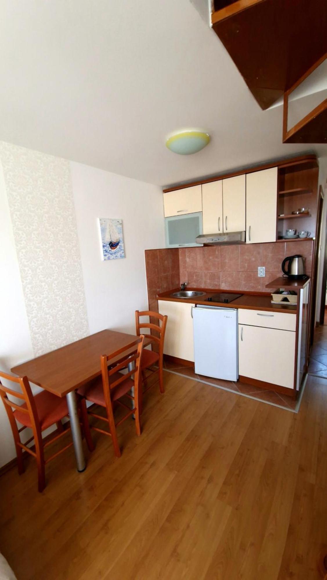 Vila Lena Petrovac Luaran gambar