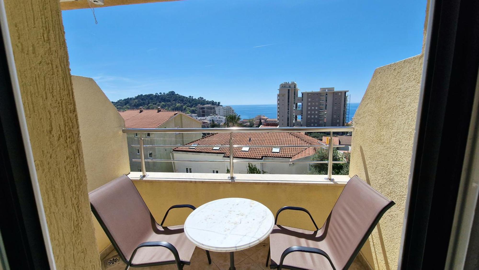 Vila Lena Petrovac Luaran gambar